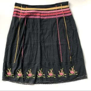 Persaman New York Embroidered Lace Trim Skirt